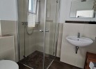 Bad mit Dusche/WC im Erdgeschoss